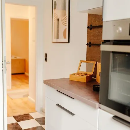 Design Stadtfeld-ost Mit Netflix & 2 Schlafzimmern Apartment *