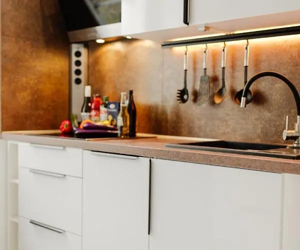 アパート Design Stadtfeld-ost Mit Netflix & 2 Schlafzimmern